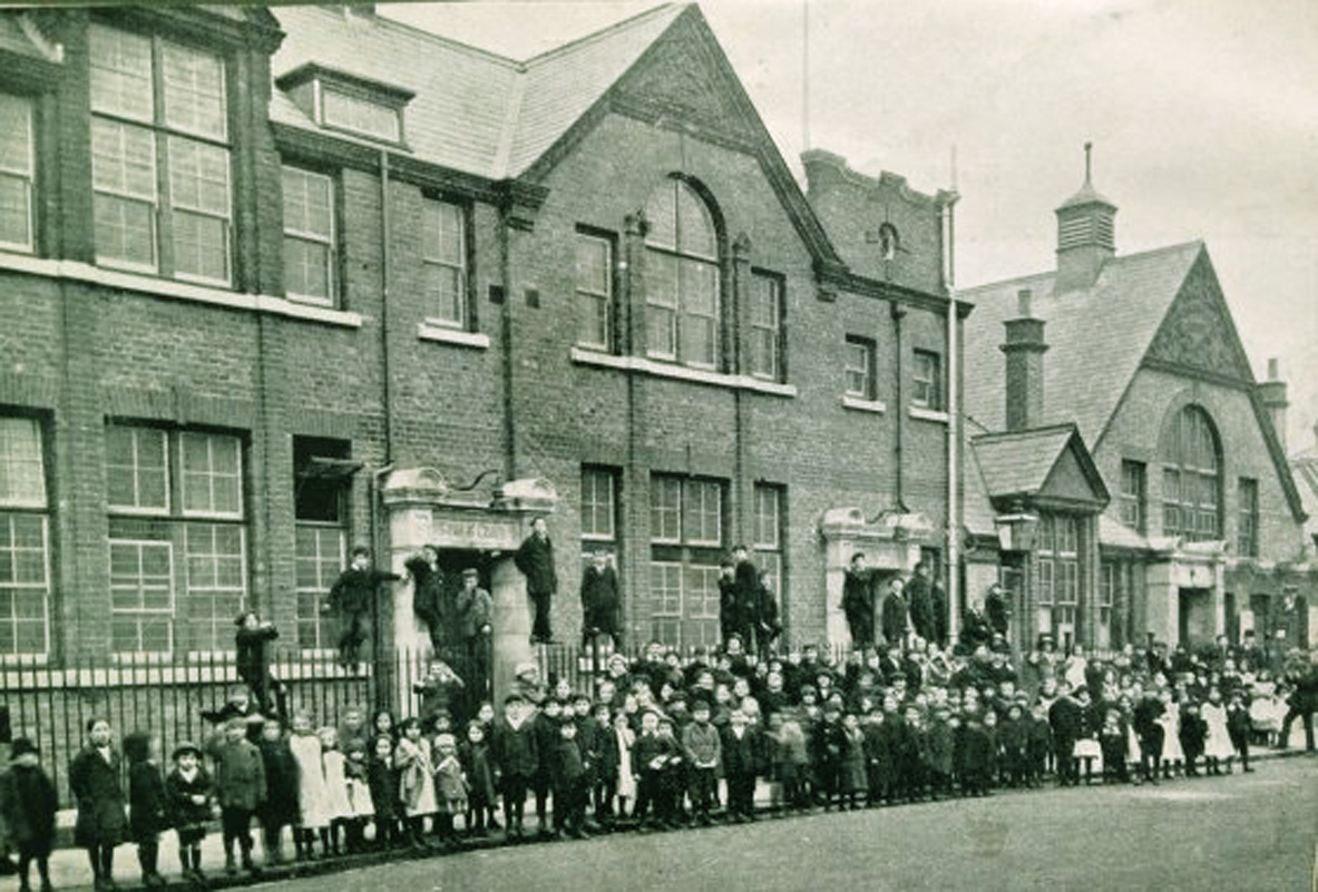 fairlighthall1914