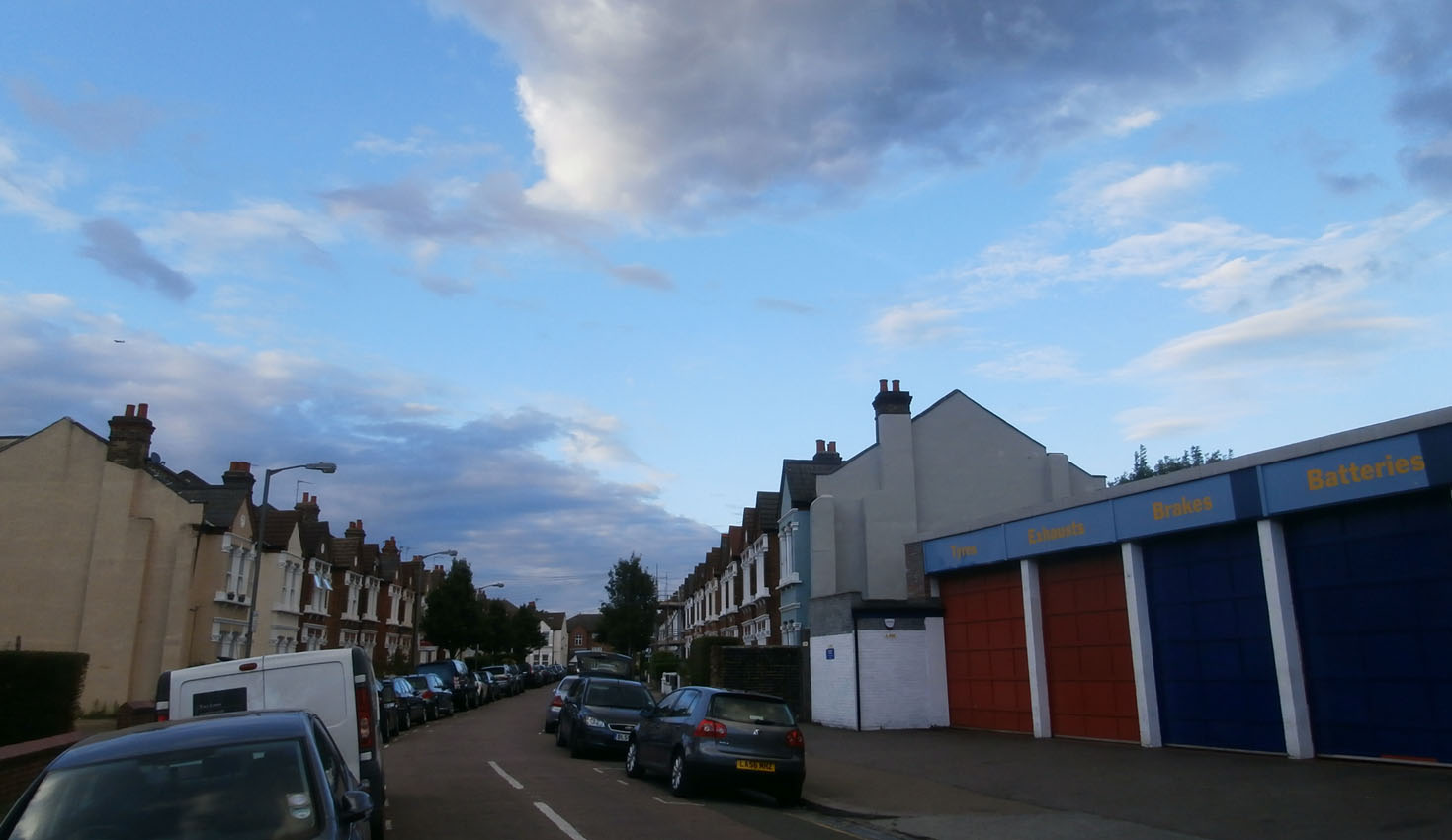 OLYMPUS DIGITAL CAMERA