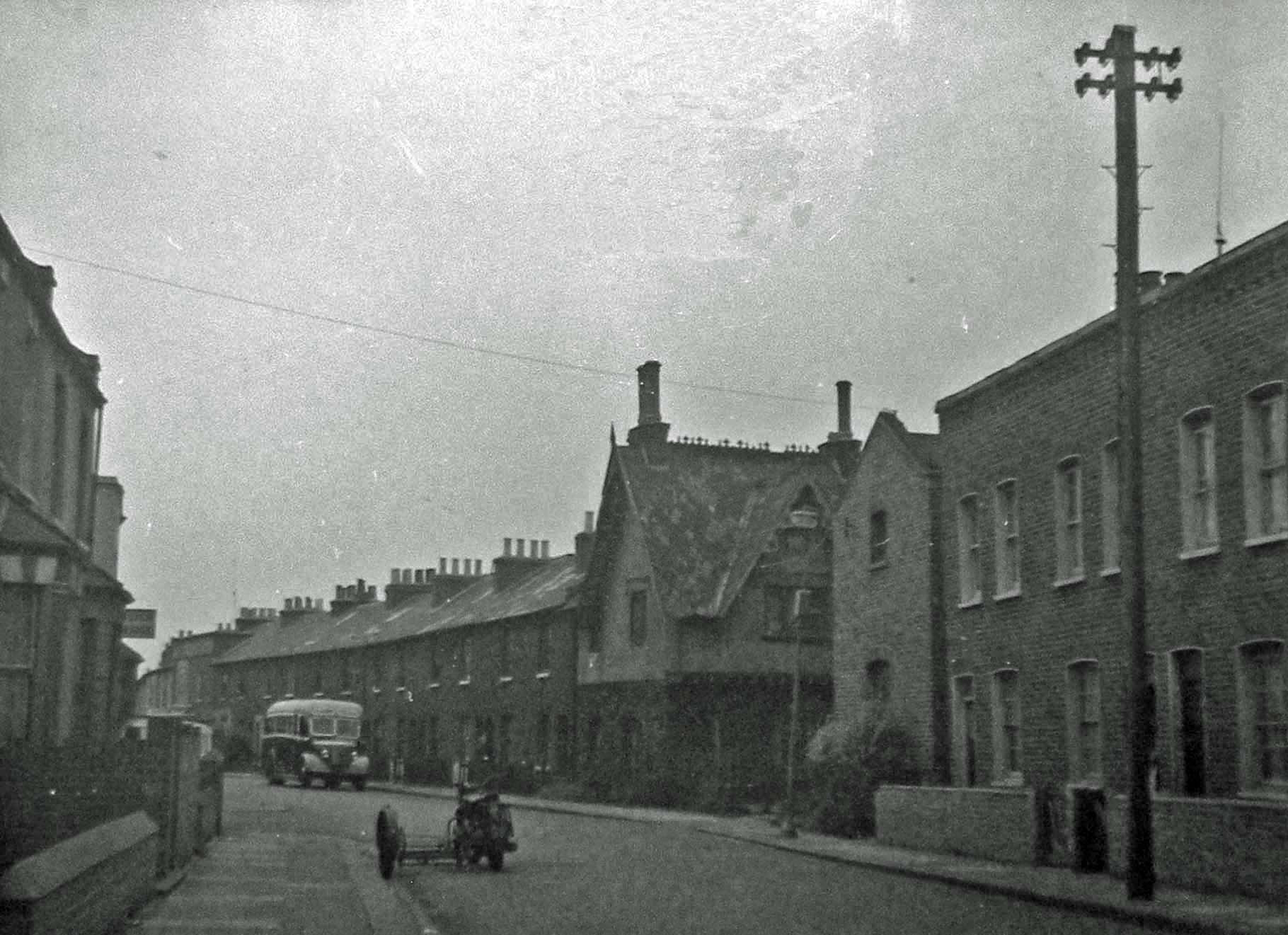 OLYMPUS DIGITAL CAMERA